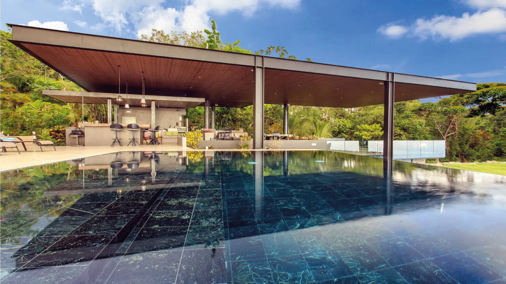 You are currently viewing RANCHO PACIFICO HOTEL